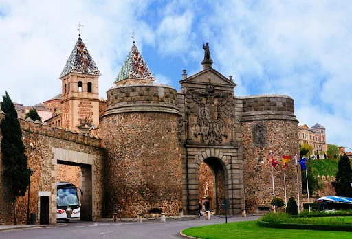 Puerta de Bisagra Toledo
